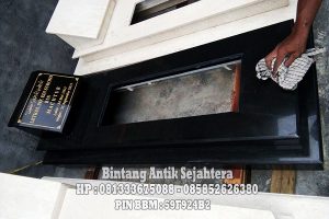 Gambar Makam Granit