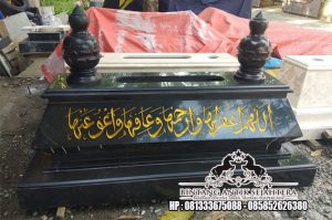 Kijing Makam Batu Granit