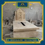 Makam Kristen Marmer